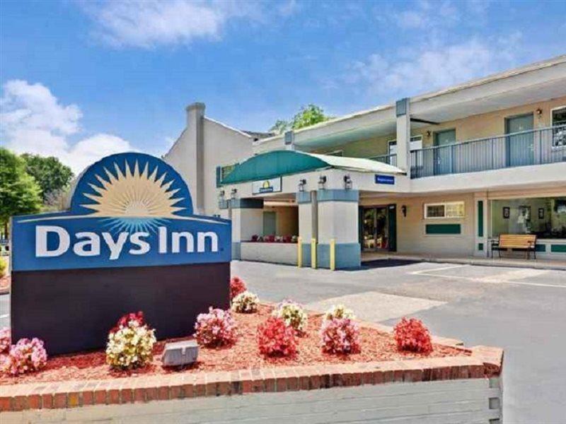 Days Inn Williamsburg Colonial Area Exterior photo