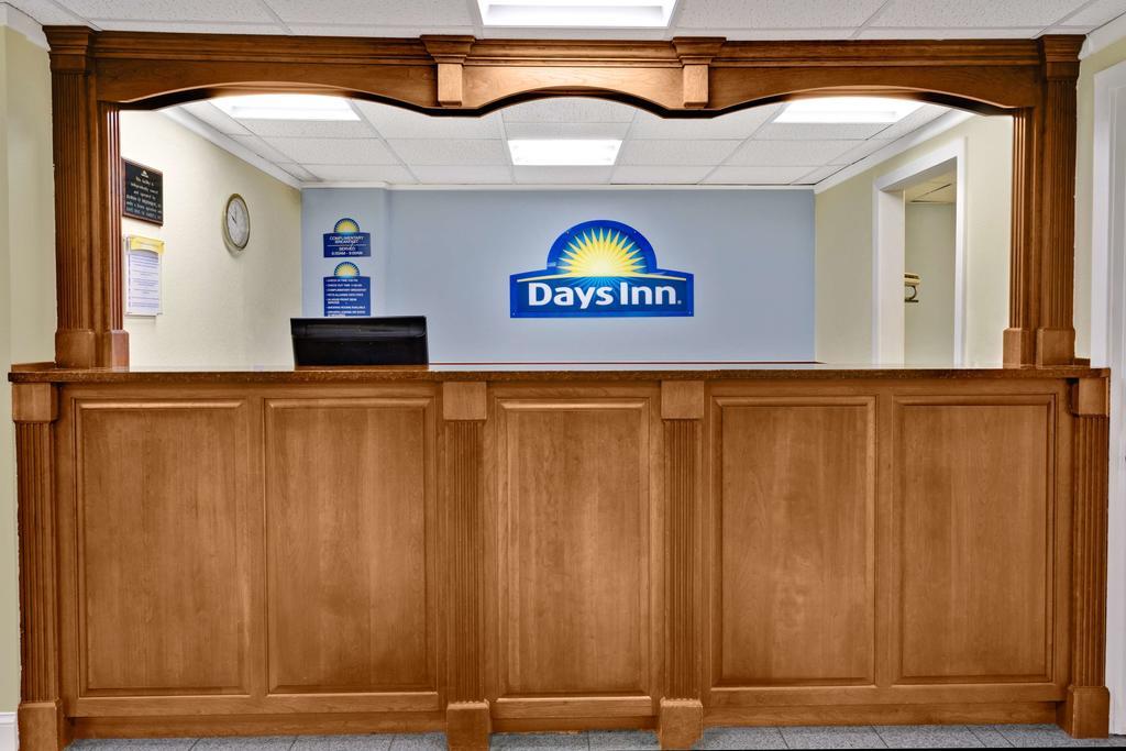 Days Inn Williamsburg Colonial Area Exterior photo